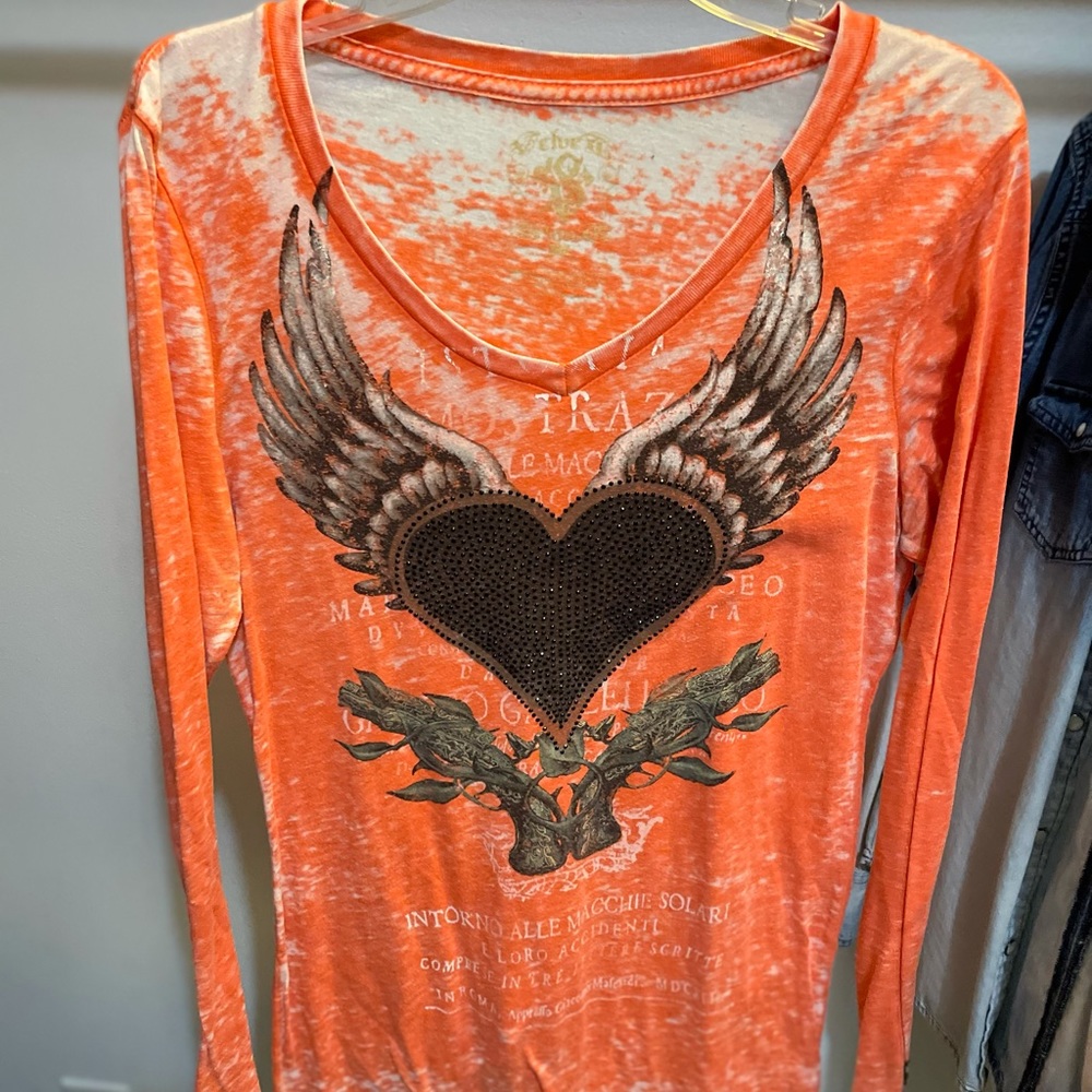 Long sleeve t-shirt